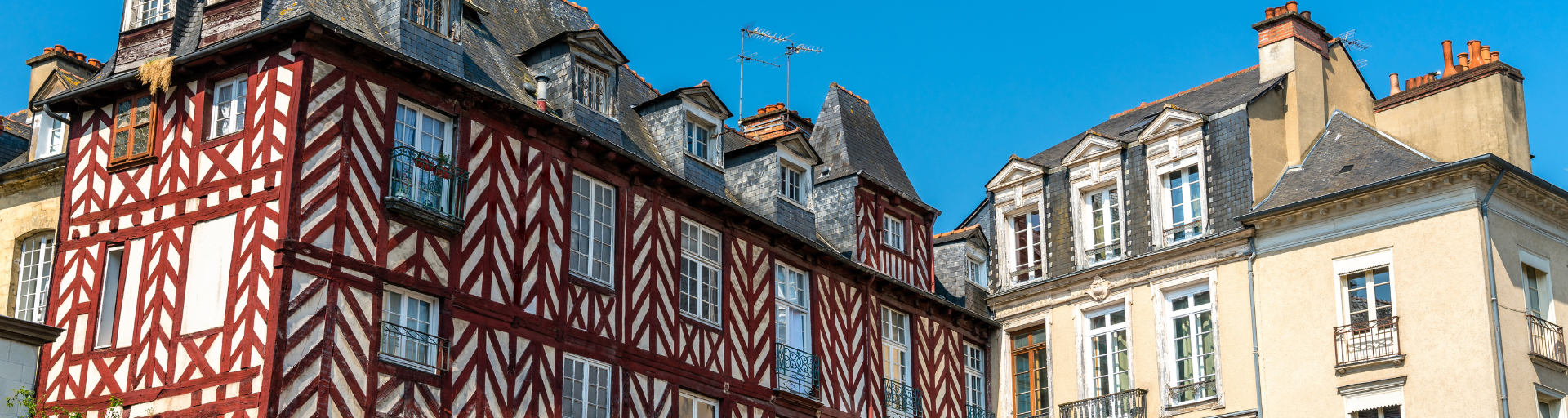 View of textured building in Rennes on the Global Network Program
